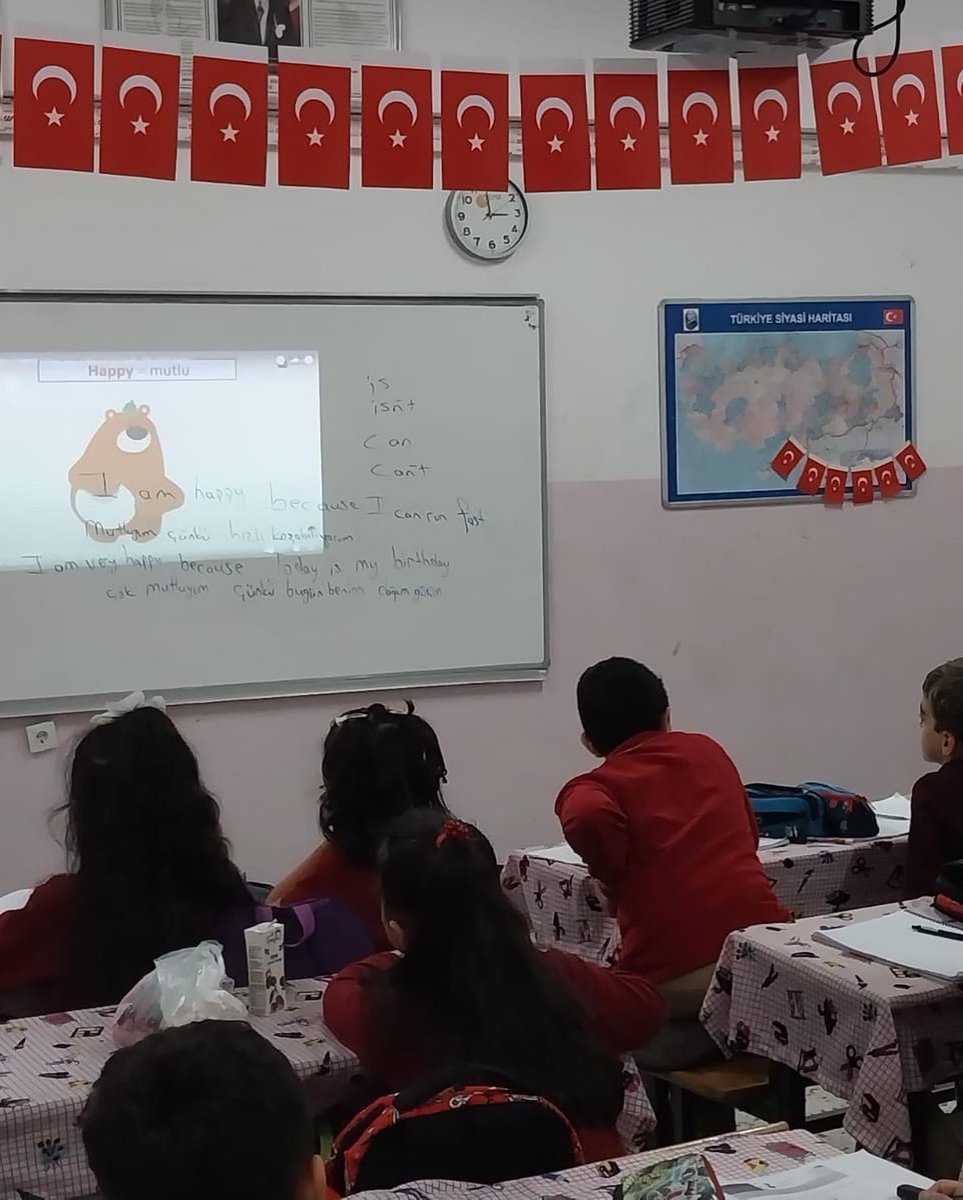 pendikbuharaio's tweet photo. Okulumuzda 
📎İYEP 
📎Çocuk Kulübü 
📎Destek Eğitim 
📎”Bin Harf Bin İstanbul” projesi kapsamında okuma yazma kursu  çalışmaları tüm hızıyla devam etmektedir. Emeği ge��en ve katılan tüm öğrencileri tebrik eder, başarılarının devamını dileriz. https://t.co/8kqt5bpcBw