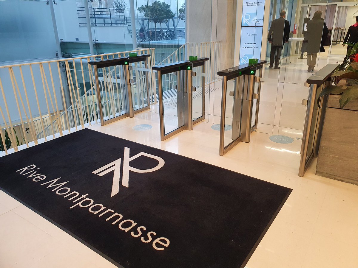 fabaudat's tweet image. Réunion sur la facture électronique à proximité immédiate du @museedelaposte 📜📁💻

Pensée pour @PatLemon qui m&apos;a fait découvrir ce lieu magnifique avec le #Labpostal