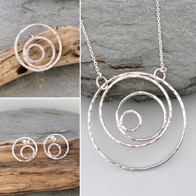 There is sooo much to see <a href="/rurallivingshow/">The Rural Living Show 💚 25&26.11.23</a> this year! Check out our final #followfriday exhibitor shares and show them some love ahead of this weekend!

💚 @silverripplesjewellery has some exquisite shapes and styles in her collection. Really beautifu… instagr.am/p/ClX-_G2M6sr/