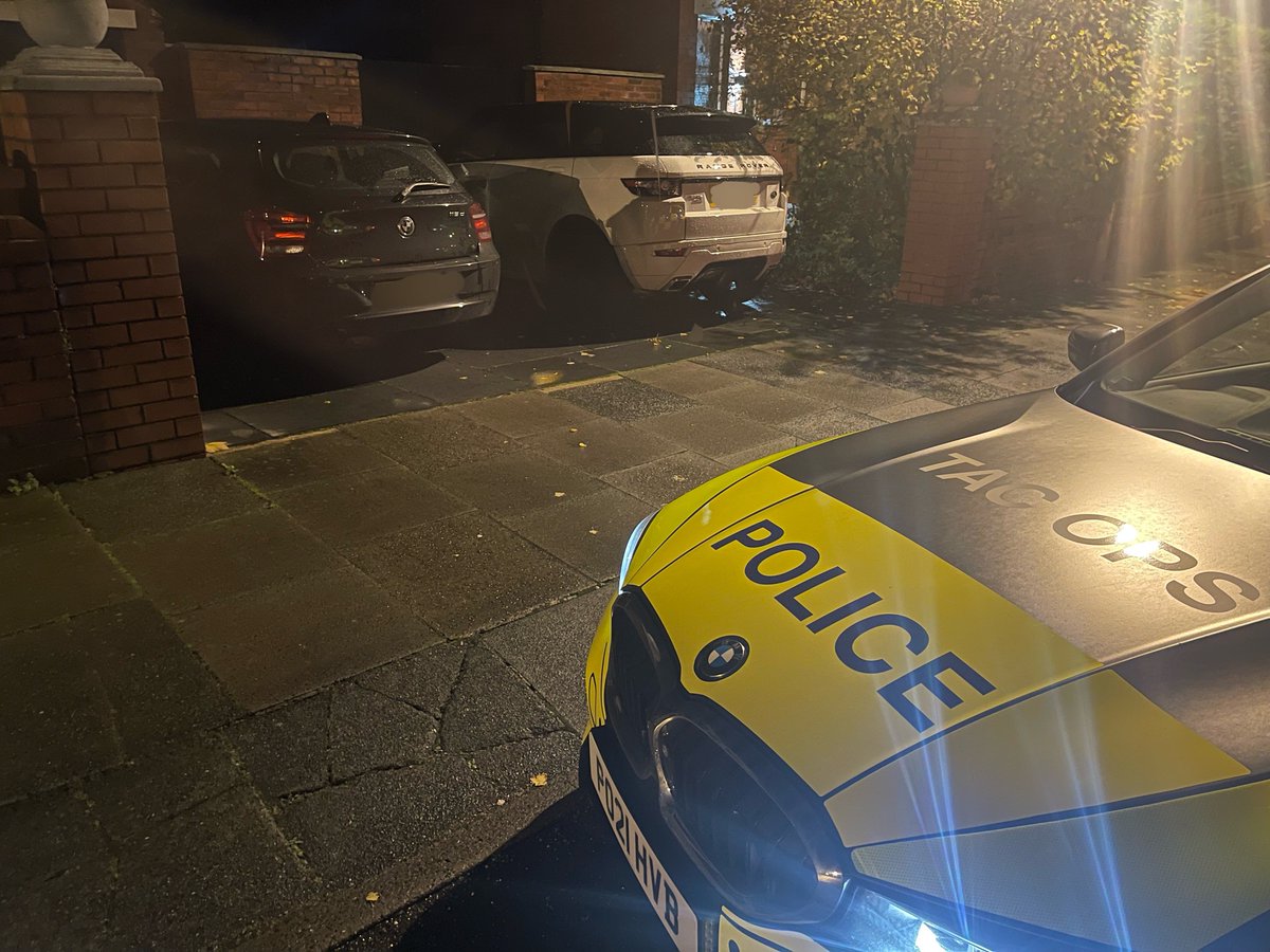 LancsRoadPolice's tweet photo. This BMW 1 series evaded #HO50 on Park Road, Blackpool.
The vehicle was sighted by #HO30 returning to his home address.
The driver provided a positive breath sample of 85 at the roadside. In custody provided an evidential sample of 80! #Arrested
#T1TacOps
#Teamwork
#Fatal5 https://t.co/kRiazSQ9G9