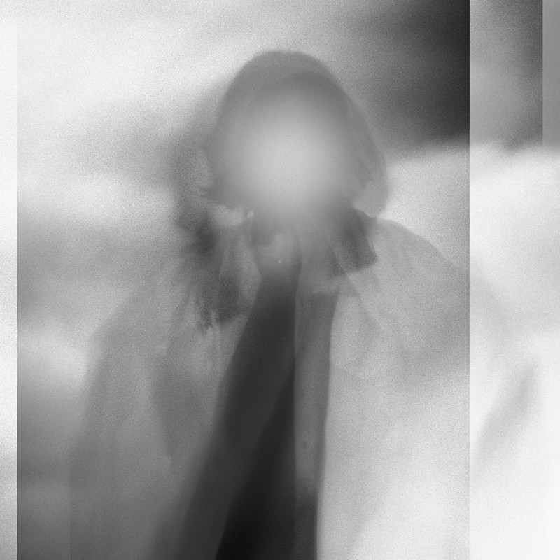 ML_staff_info's tweet photo. 《リリース情報》

Maika Loubtéが参加したALFRDのニューシングル「Nobody (feat.Maika Loubté)」が本日リリースとなりました⏰🔥

幻想的かつダンサブルな楽曲に仕上がっています🎧

⏯ https://t.co/yKhmlTNZC5 

#ALFRD
#maikainfo https://t.co/OSsfIh23eV