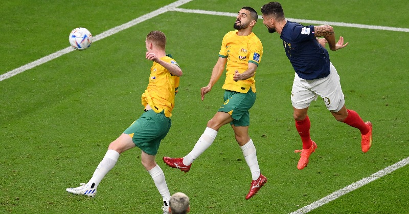 TechniqJournal's tweet photo. Headers from crosses into the penalty area have been one of the most profitable sources of goals in the first week of FIFA World Cup 2022.  Seven of the 41 goals scored have resulted from headers inside the box. Penalties are the other major source of goals so far (also 7).