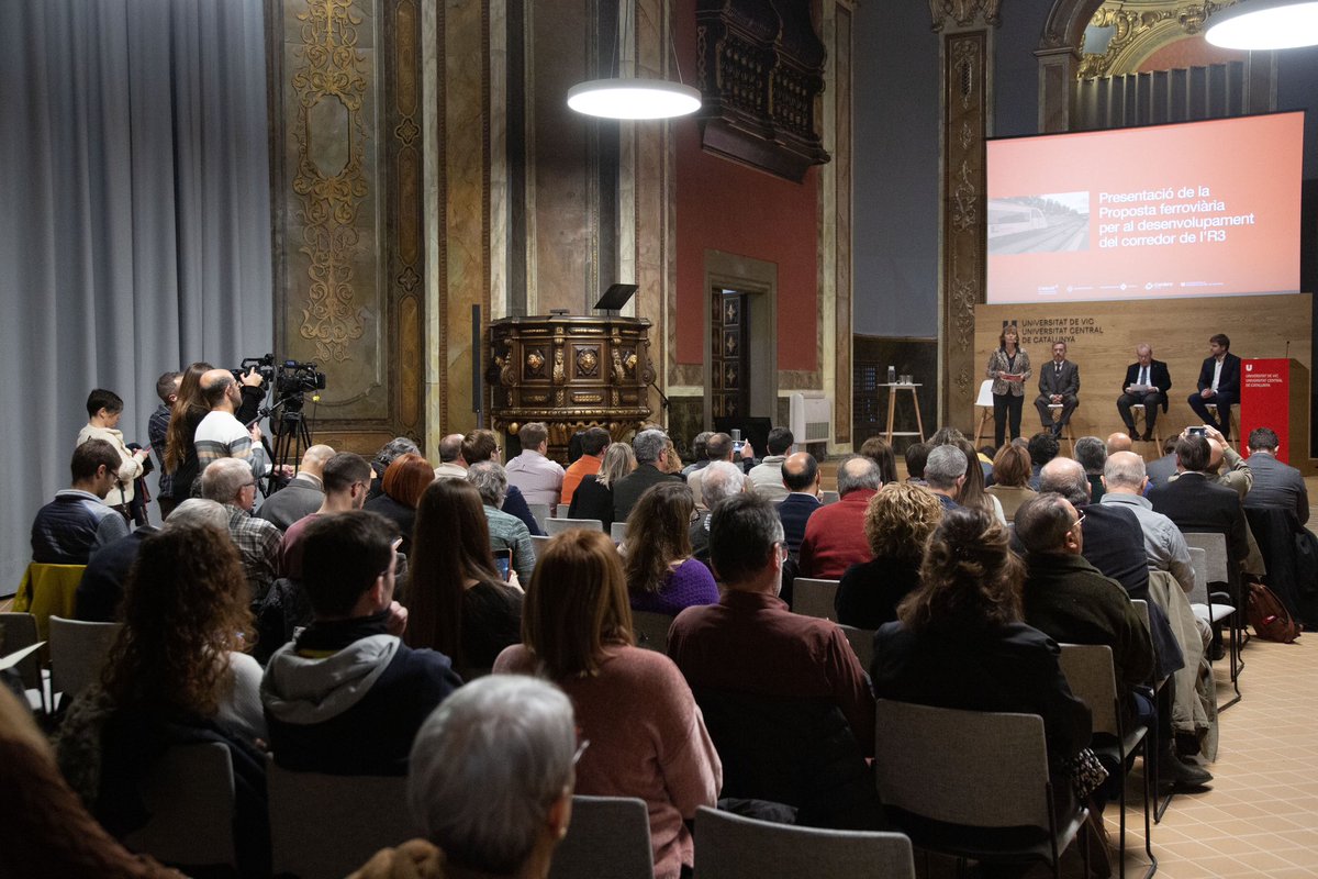 etorrents's tweet photo. “Tria una feina que t’agradi i no hauràs de treballar ni un sol dia”. Completament d’acord amb Confuci. #speakering https://t.co/Rnf2M7eknw