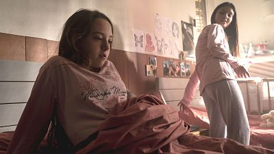 Unas horas después de seguir paladeando la preciosa escritura de "La maternal", comparto algunos apuntes a vuelapluma y algunas preguntas que me formulo con la alegría de saber que este año el cine español está siendo, sin duda, un cine de primerísimo nivel.