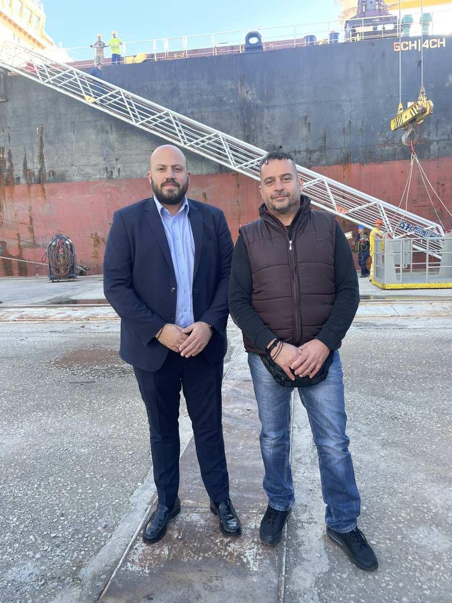 LebesisP's tweet photo. Μέρα χαράς στα Ναυπηγεία Ελευσίνας!! Το πρώτο καράβι!! Καλή αρχή πρόεδρε!! Πάμε την Ελλάδα μας μπροστά. Μόνο χαμόγελα!! @AdonisGeorgiadi @stamatispoulis https://t.co/hv5O0nOeqn