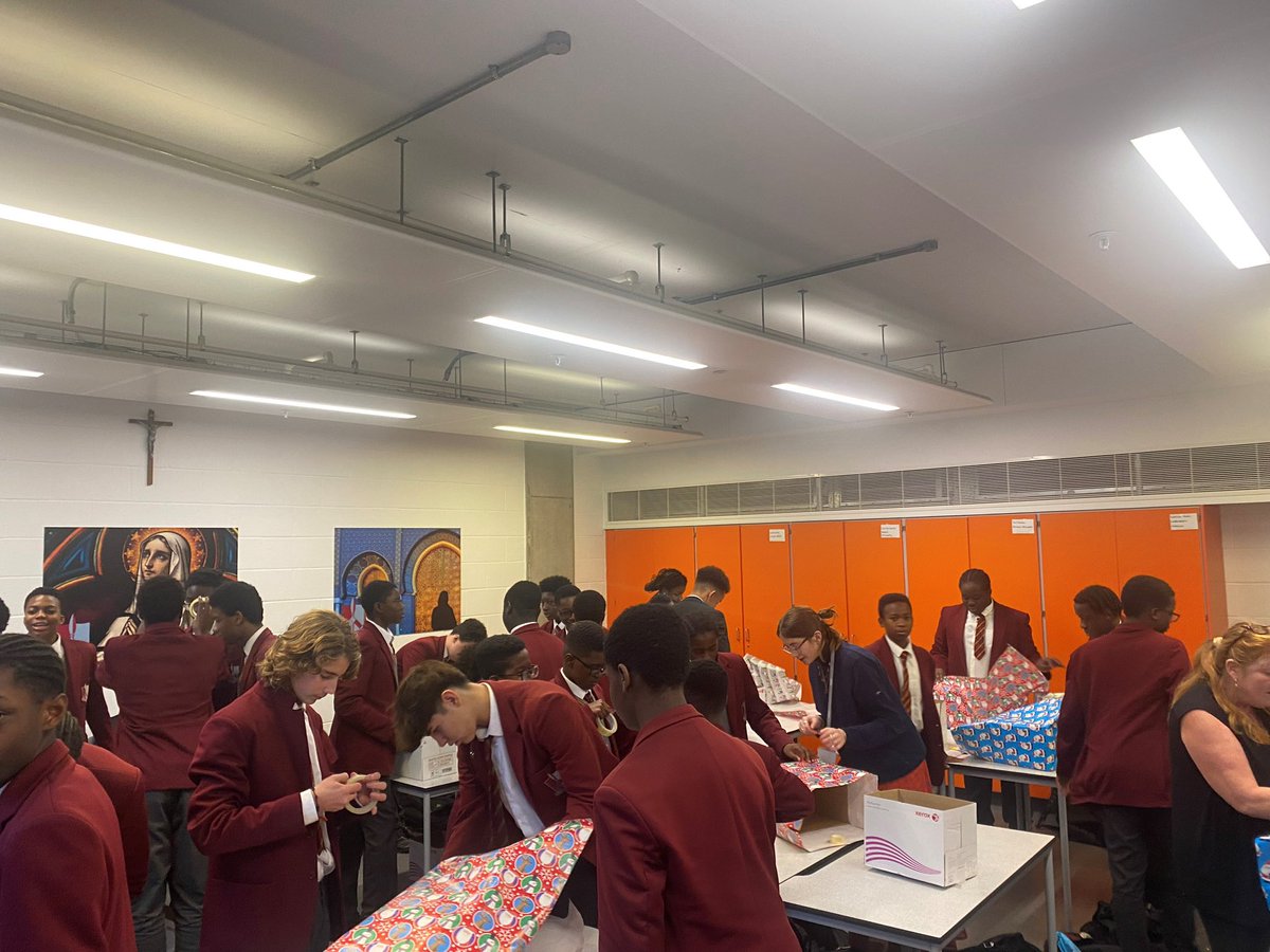 St Thomas the Apostle School tweet media