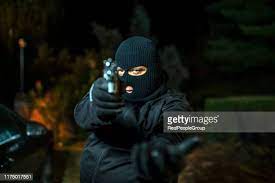 NdiOjiegbe's tweet photo. when you battle with nija soldiers on grand you w realize that nija soldiers are untrained. They are good at shooting At crowds but cant gallantry pick one criminal out of 10 Innocent without hurting them. they came in a millions always to battle 50gunment, no be fear be that? https://t.co/rgTlz2Fmgr