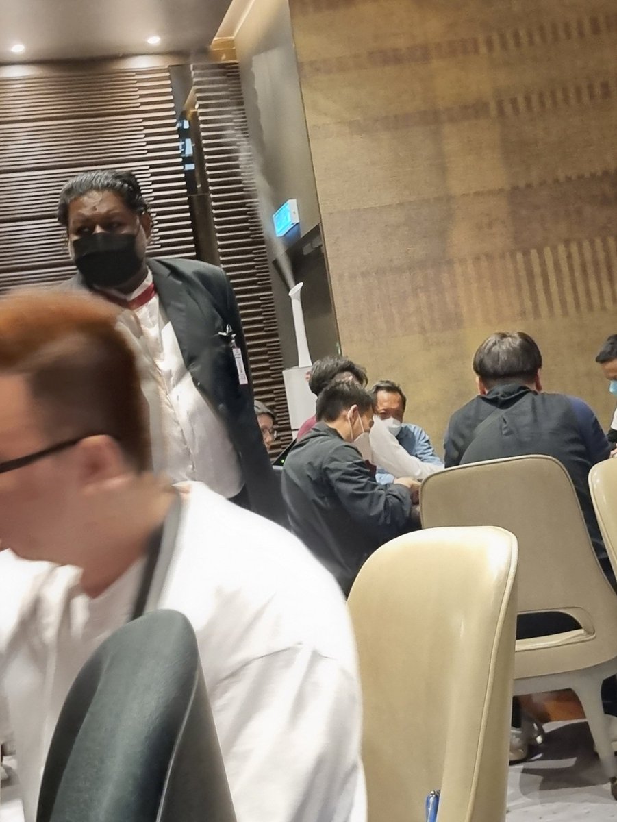 MzillaM's tweet photo. @RW_Genting @Genting_Casinos 
Genting resort world management, your floor manager with utter low class and irresponsible act in the gold card poker room . I arrived the poker room and headed towards the assigned table,  realised there's a squeezed bottle w black liquid in it... https://t.co/on4CGSGuRc