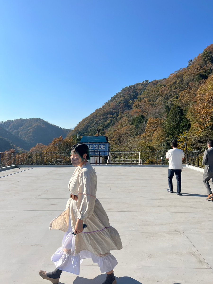 cue_realize's tweet photo. お知らせ！
株式会社CUE REALIZEは2022年12月1日より本社事務所を佐伯区五日市下河内に移転致します。
ご縁を頂きまして添付画像の建物一棟が事務所となります！
事務所の中はどうなっているのかは後日ご紹介します！

12月からはお時間ある方は遊びに来て下さい！

#株式会社CUEREALIZE
#新事務所 https://t.co/kofoft7qcv