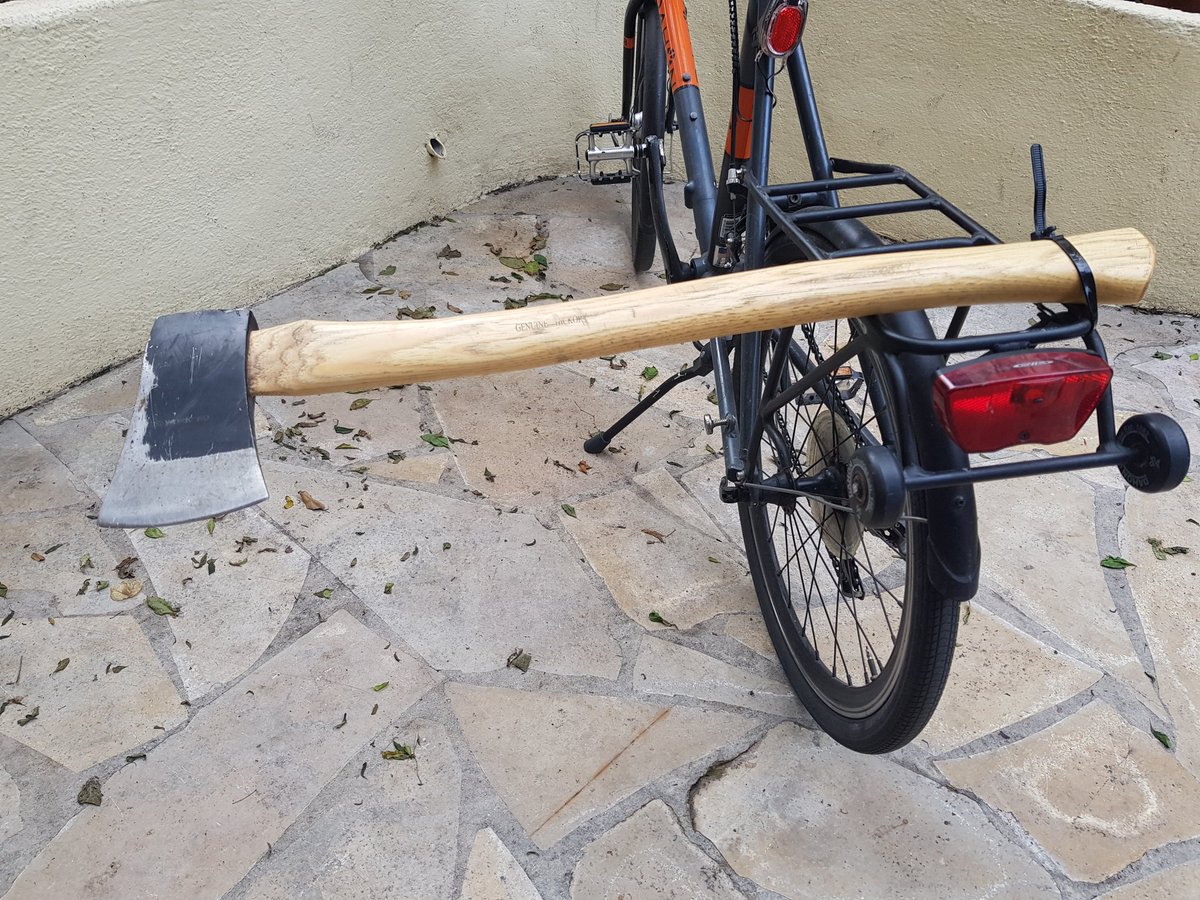 SecVelo's tweet image. Ce matin j&apos;essaie mon nouveau écarteur de sécurité.