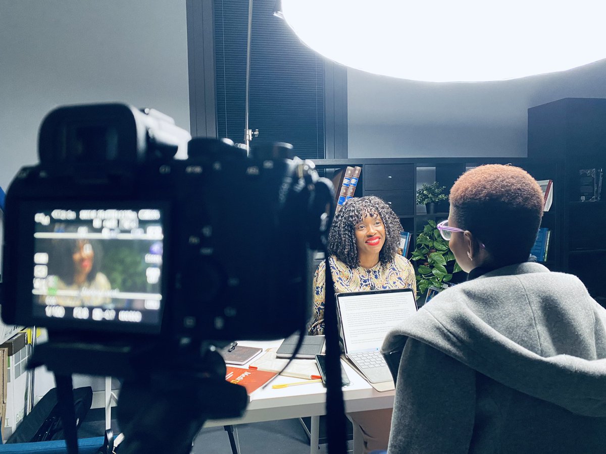 rscholtalbers's tweet photo. Back in the studio with #YALP22 fellows!

Silindile Mlilo interviews her peers about issues that matter for the future of #Africa. This morning: Stephanie Schandorf on maritime security.

Stay tuned early 2023 for a new @STGEUI series. https://t.co/eax2qX6Kyq