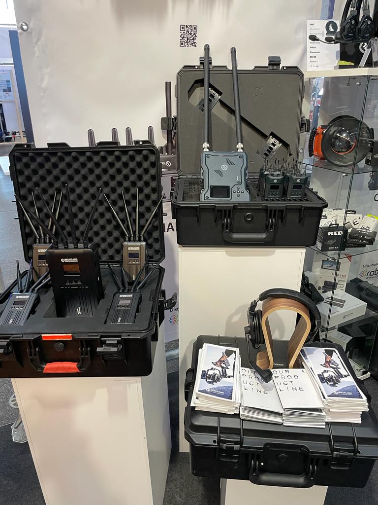 ROBISA's tweet photo. 📅 Robisa estará presente hoy en el MicroSalón 2022 que se celebra en La Nave de Madrid
Encuéntranos en el stand B3 con las novedades de @Hollyland_Tech
☺️ ¡Os esperamos!
#robisa #microsalon2022 #hollyland #lanavemadrid #standb3 https://t.co/qEQ8MAng5i