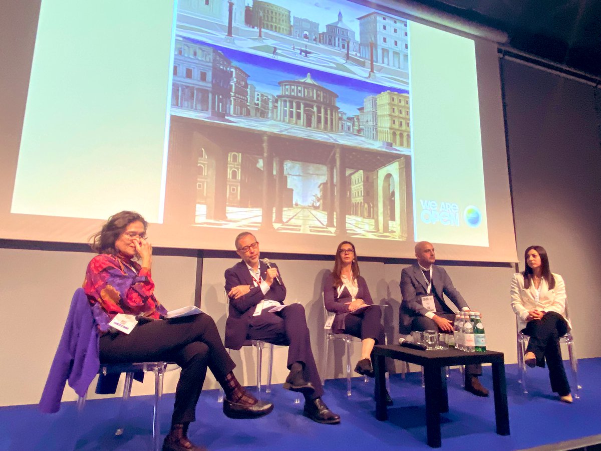 Payvolution's tweet photo. Il futuro delle #SmartCities obiettivo anche dei finanziamenti del #PNRR rappresenta un’opportunità nuova di ascolto dei #cittadini, ne parliamo ora con @ildeferraro #ABI nella #sessione #SmartCity e #pagamenti evoluti
#ESG #PNRR #salonepagamenti #payvolution #weareopen22 https://t.co/WggIZxgWON