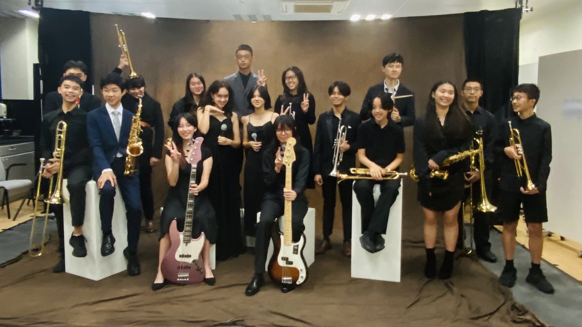 IrisChu1's tweet photo. Kick off 2022-2023 concert series! 
Musician photoshoot 
#TisMacao #TisArts #TisMusic https://t.co/xqH1O7GvvK