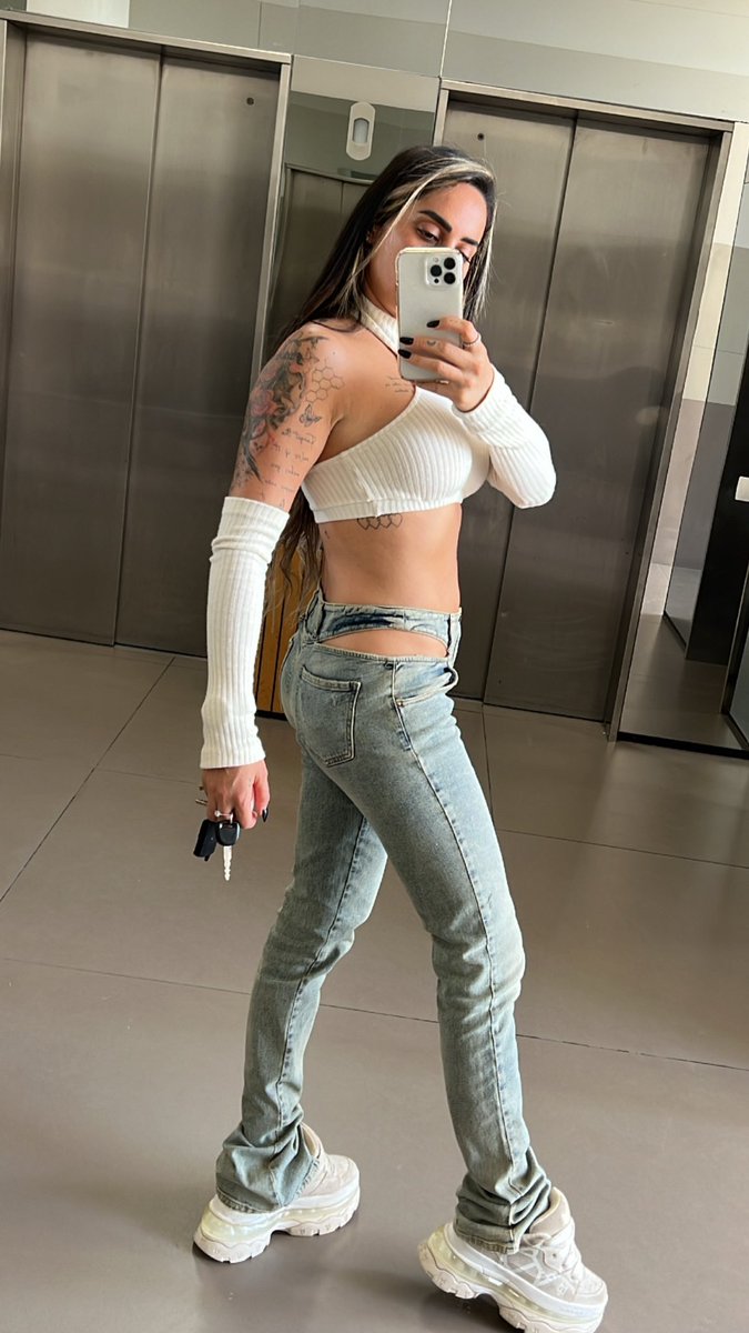 A_Queen10's tweet photo. שישי שלום 🤍 https://t.co/qL5fUGN8yu