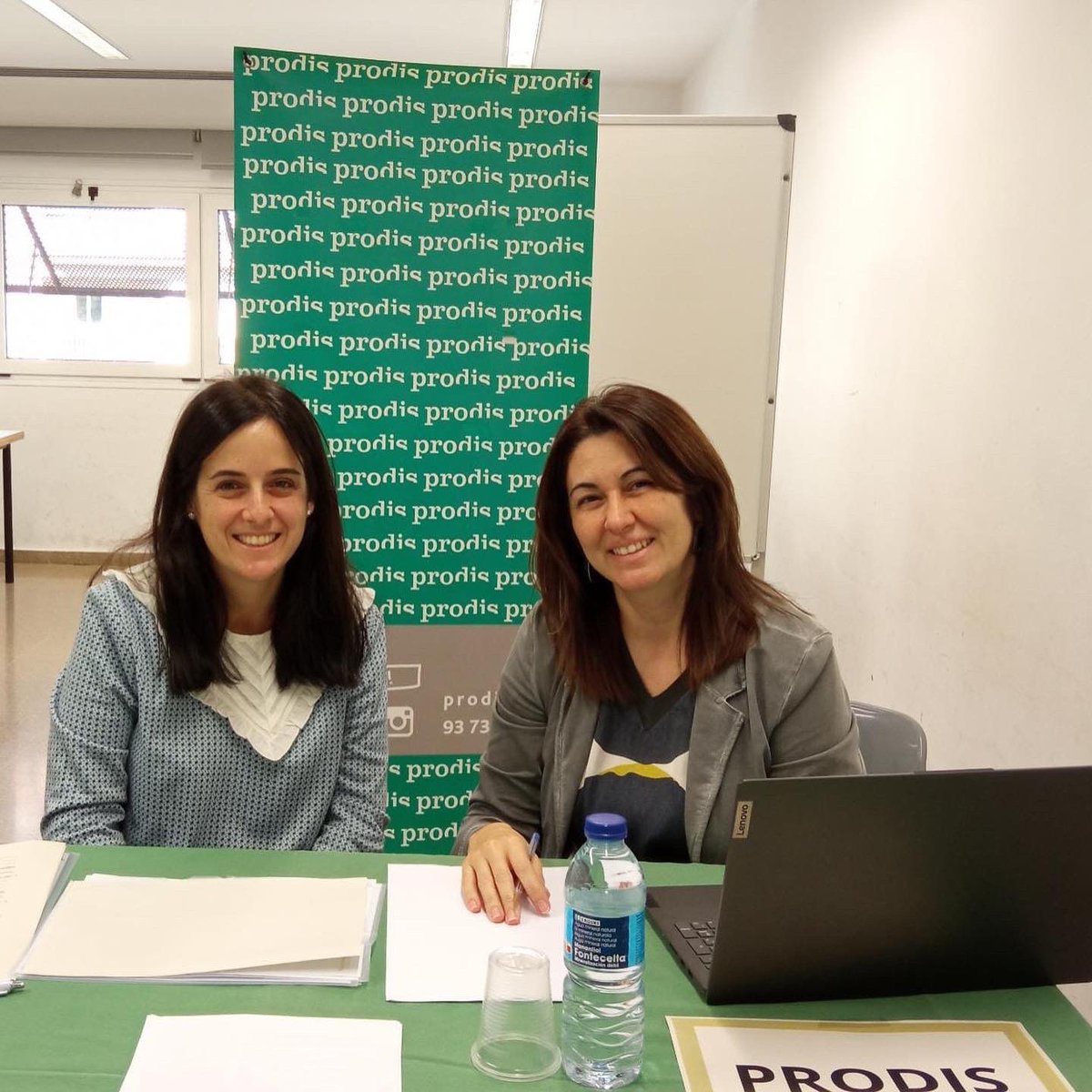 Som l'Àlex i la Lorena! Avui hem participat a l'Speed Dating Laboral organitzat per l’Ajuntament de TERRASSA. Hem passat una mica de nervis però ho havíem preparat dins del #SIOAS . Ha sigut una experiència súper xula!!! <a href="/ajterrassa/">Ajuntament de Terrassa</a> #JuntsSomCapaços