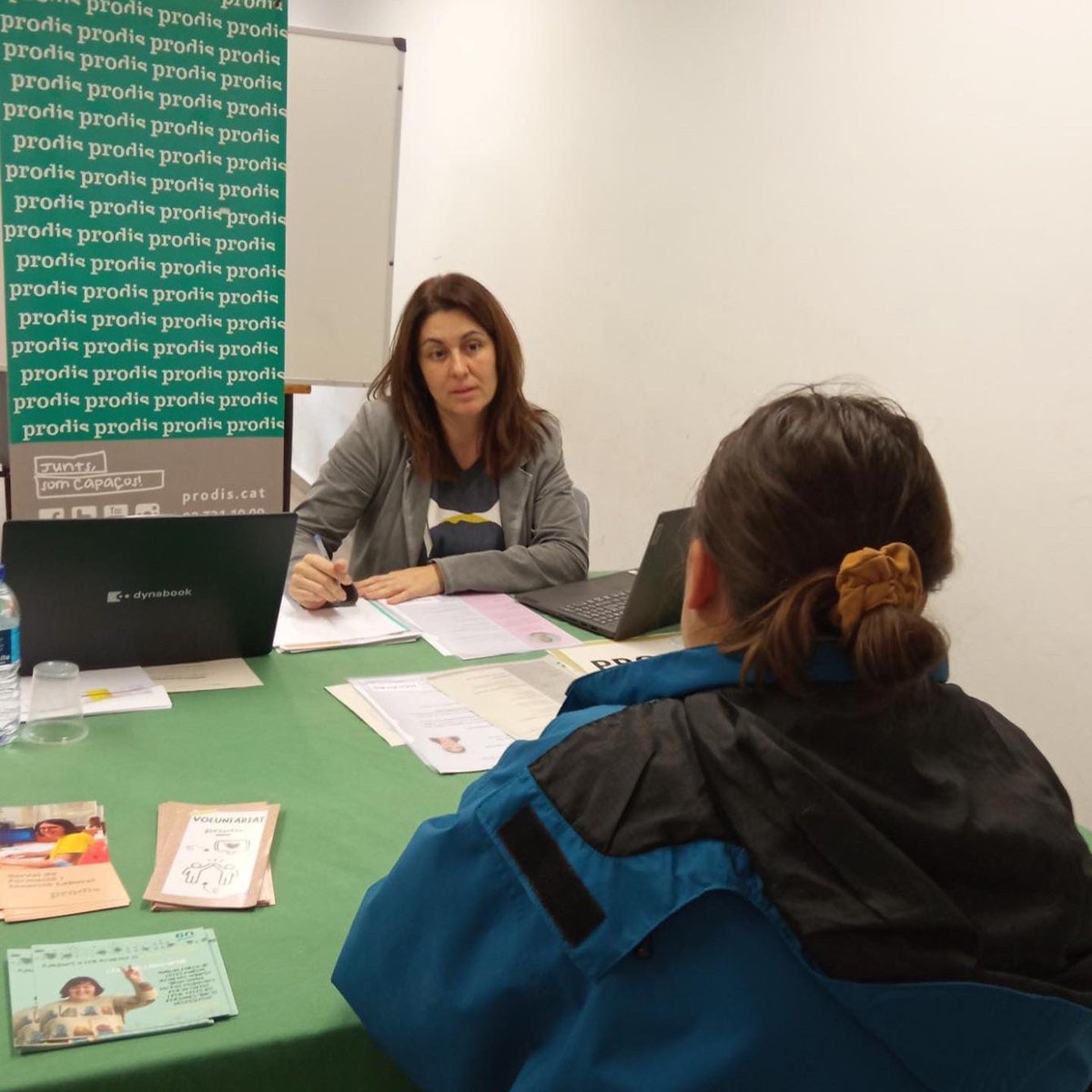 prodisterrassa's tweet photo. Som l'Àlex i la Lorena! Avui hem participat a l'Speed Dating Laboral organitzat per l’Ajuntament de TERRASSA. Hem passat una mica de nervis però ho havíem preparat dins del #SIOAS . Ha sigut una experiència súper xula!!! @ajterrassa #JuntsSomCapaços https://t.co/ixWOtzuZiw