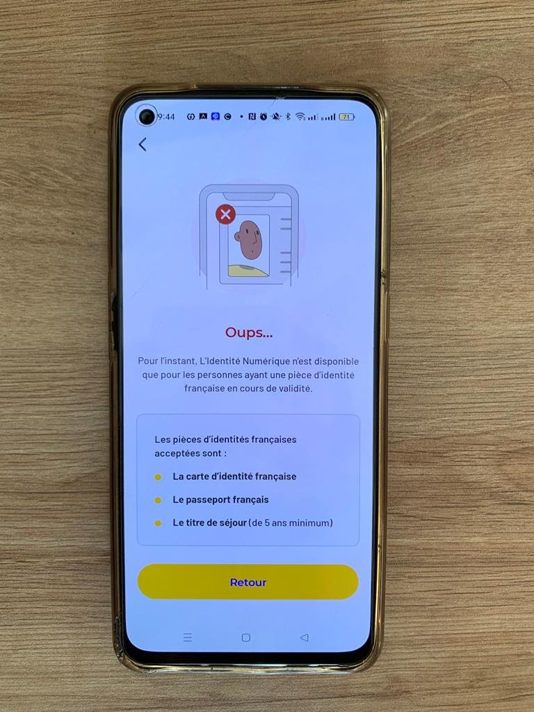 TonyFerreir's tweet photo. @emile_marzolf Pour utiliser les CPF c'est obligatoire d'avoir une identité numérique de la poste, et surprise, meme si on est Européens et on habite en France depuis 10 ans on n'a pas le droit d'avoir une identité numérique. Solution proposé par la poste: "demandez la nationalité française..." https://t.co/vptNTWmKMS