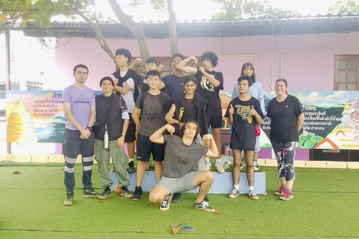 tpispattaya's tweet photo. All fun HURRAY! Learning with a showcase of physical prowess for our seniors  today—helping out with a community project and the adventures with kayaks and water rapids.

#residentialtrip #geography #seniorstudents #IGCSE #Alevel #internationalschool https://t.co/9LN4LivEw4