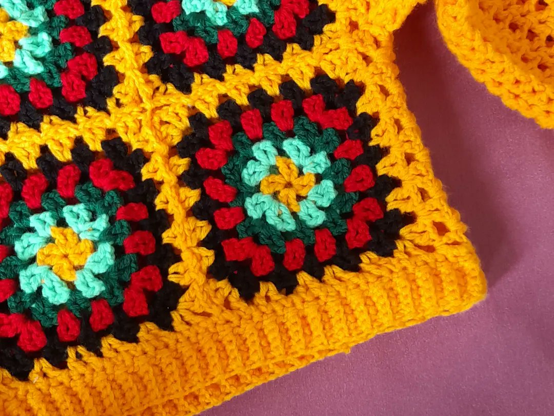 crochet_plug's tweet photo. Get this only set available this BLACK FRIDAY promo at a low price of 250 Kwacha. An infinity scarf for mummy and unisex pullover for size 4 to 5yrs!
Don't say I didn't tell you that IT IS THE ONLY SET MADE!
#mummyandme #blackfriday #promo #hookedbymaka #crochet #fashion #zambia https://t.co/udO4RsYgu0