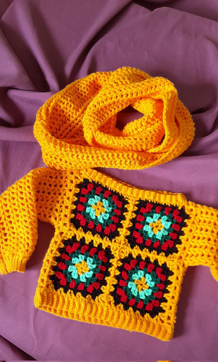 crochet_plug's tweet photo. Get this only set available this BLACK FRIDAY promo at a low price of 250 Kwacha. An infinity scarf for mummy and unisex pullover for size 4 to 5yrs!
Don't say I didn't tell you that IT IS THE ONLY SET MADE!
#mummyandme #blackfriday #promo #hookedbymaka #crochet #fashion #zambia https://t.co/udO4RsYgu0
