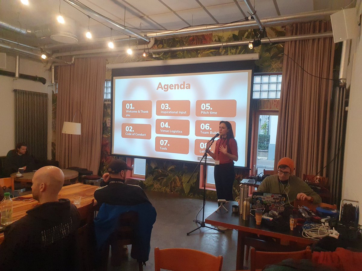 Starting off the Rethink Journalism #Hackathon 2022! During the next two days journalists, hackers and experts will work together on the future of journalism and media. Check out the challenges and projects on our website: opendata.ch/events/rejoha2… #rejoha22