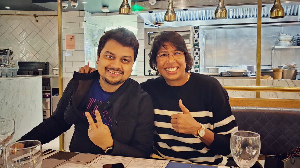 21Dibyendu's tweet photo. Happy birthday @JhulanG10 
Many many happy returns of the day 🎉 https://t.co/dFr2NFc52X
