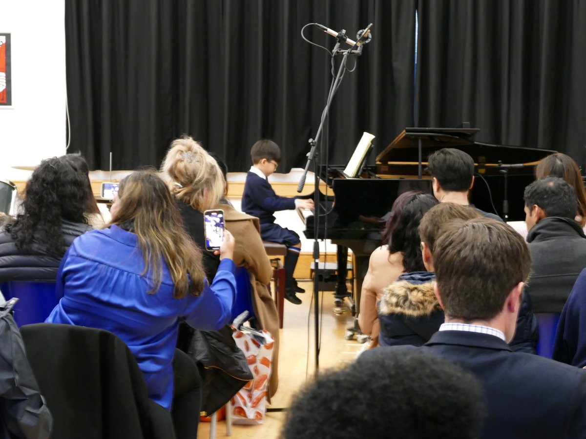 SJBWindsor's tweet photo. Parents were treated to some stellar performances by the Pre-Prep boys at yesterday's music concert. The Year 2 boys especially enjoyed performing their new song, composed by one of our talented Year 8 boys. Beautiful singing! πΆπΉπ»
#SJBmusic #SJBpreprep #SJBinspire https://t.co/ZE6RdW6dga