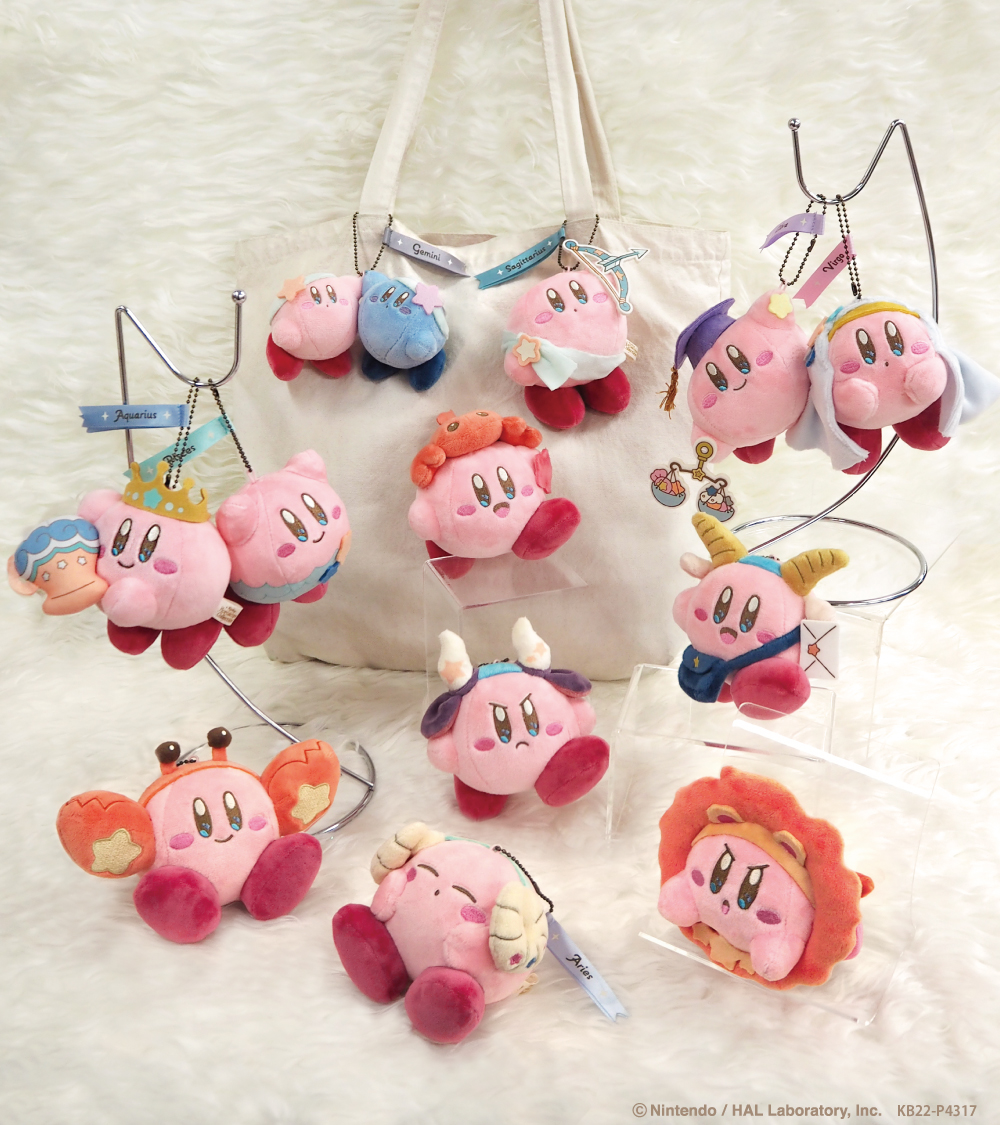 sanei_NLG's tweet photo. 【新商品情報】
「KIRBY ホロスコープ・コレクション」のマスコット、クッションが好評発売中です✨✨
マスコットには星座ロゴをプリントした、サテンのリボンタグ付き♪
ぜひお気に入りの星座をゲットしてください！
#星のカービィ https://t.co/iHmQndweqL
