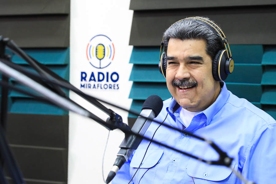 #AsiLoDijo || Pdte. <a href="/NicolasMaduro/">Nicolás Maduro</a>: Venezuela florece cada vez más, de norte a sur, de este a oeste, con el esfuerzo de quienes la amamos con alma y corazón. Tenemos un país de puertas abiertas al mundo, único, con la belleza de sus paisajes y su gente.

#DiálogoDePaz