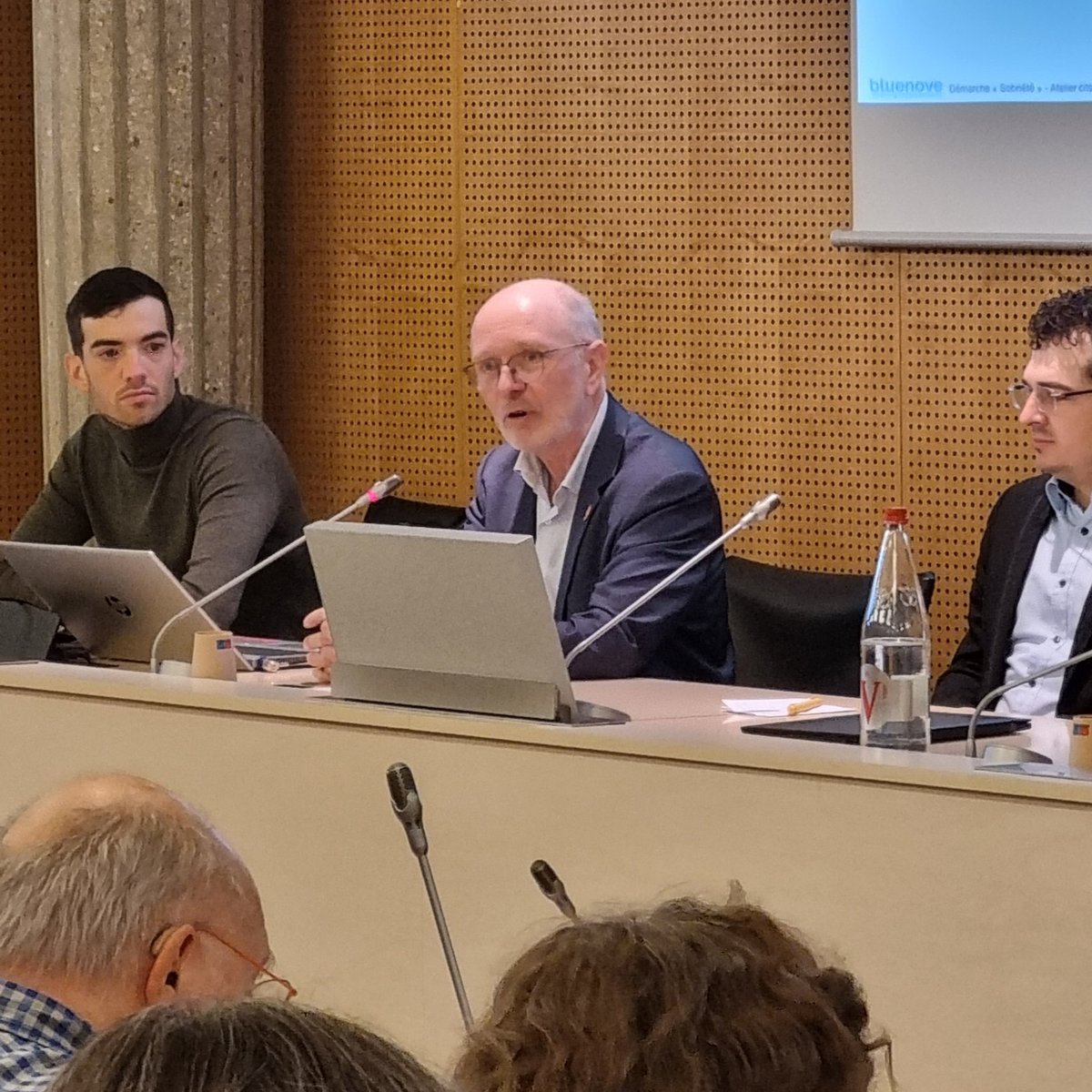 Journée délibérative sur la #sobriété des modes de vie ♻️

"Nous reprendrons au maximum  vos propositions dans nos préconisations. L'objectif est de présenter aux pouvoirs publics l'état des lieux de la société civile augmentée grâce à votre participation"
@alritzen, rapporteur