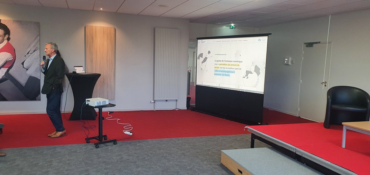 mariedepaquy's tweet photo. Avec le @DptMarne @caf51_actus @VilledeReims #cccas #inclusion #numerique présentations 1ers bilans et 1ers résultats  et échanges : permettre aux acteurs de terrain : accompagner aider les usagers et les professionnels https://t.co/Wq82o8rXye