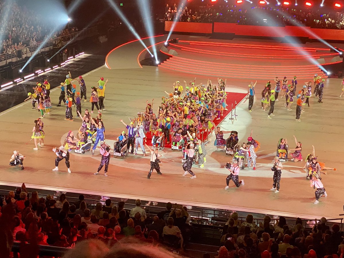 LeanneNixon's tweet photo. The D’Art Ensemble makes my heart sing! The D’Art Ensemble provides a platform for our @NSWEducation students with disability to perform and showcase their talent. Outstanding! 👏 #SPEC2022 https://t.co/nqhF9xeUeO