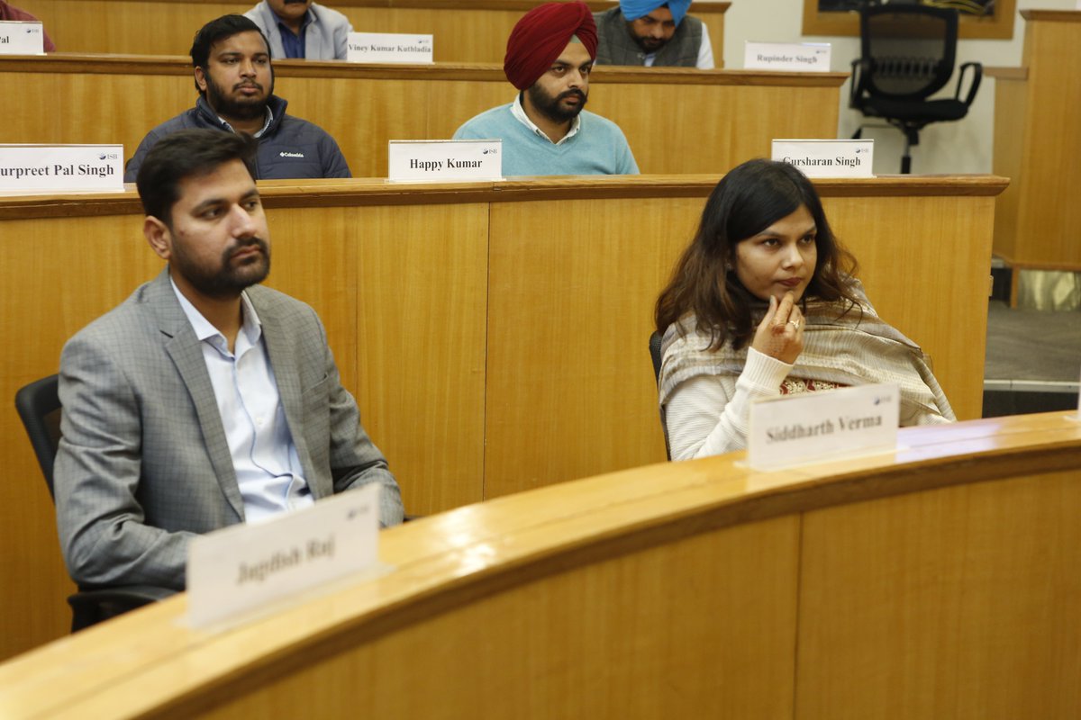 BIPP_ISB's tweet photo. #Leadership and #Management #CapacitySharing
@BIPP_ISB is collaborating with Department of Water Resources, Punjab government for a 5-day workshop 25 – 29 November 2022. Team Building and Motivation by @aarushi1 made for the morning sessions on day one https://t.co/85Y6OzxMhB https://t.co/uubChkjF8y