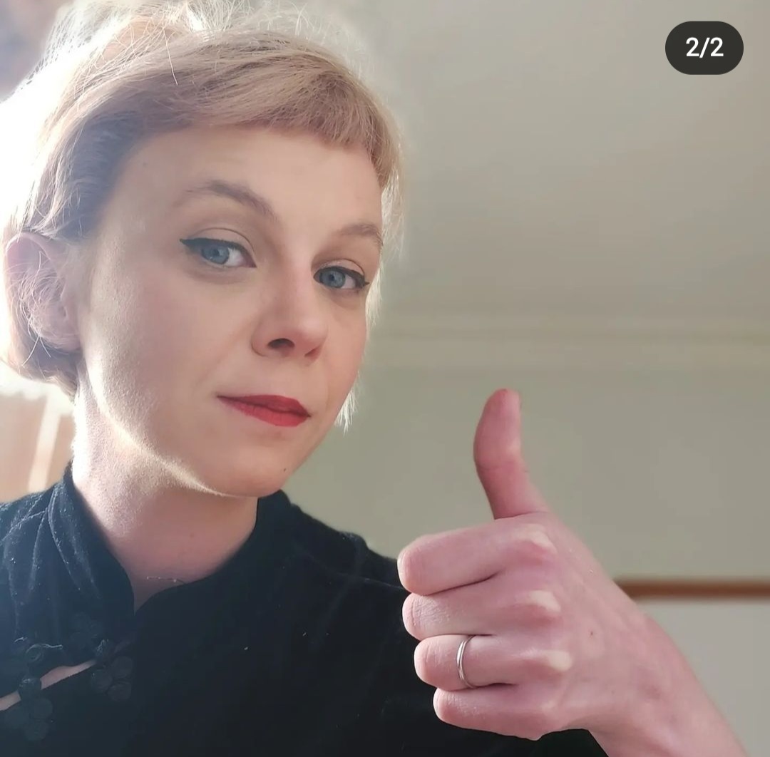 Carla J Easton tweet media