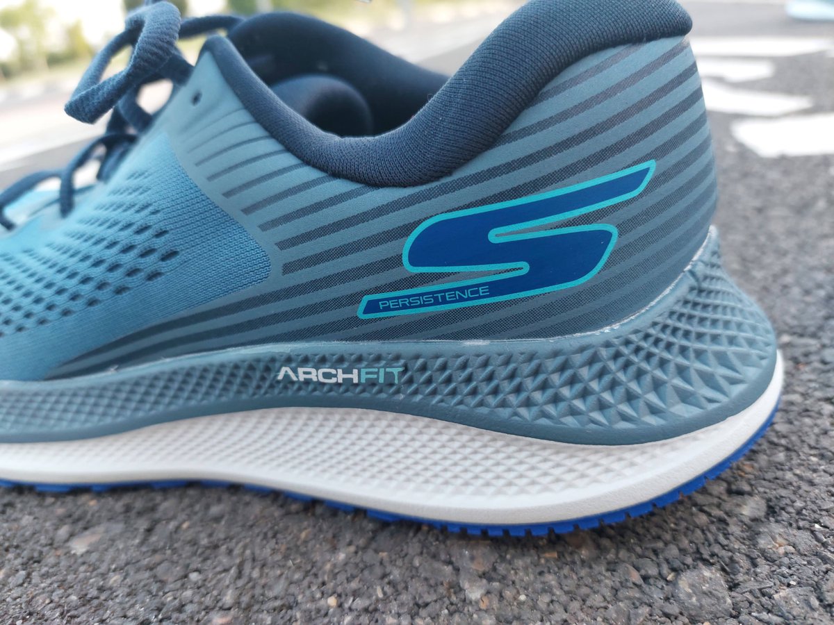 irenetrail's tweet photo. Tras publicar en @Running_es la #review de las #zapatillas Skechers Go Run Persistence os comparto un resumen de sus características junto al enlace a la publicación para que esté siempre accesible.
Modelo con #Pebax y #carbono 👌+ suela #Goodyear
https://t.co/fM4n2wHCRV https://t.co/BNprCprtpQ