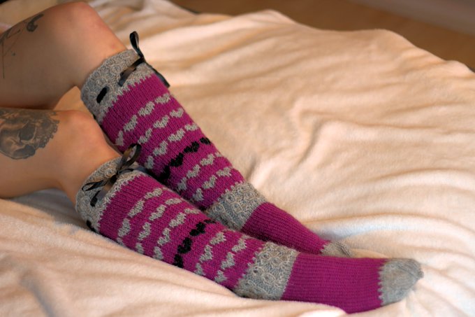 Winter is coming! Nothing beats wool socks 🥰  #feet #sock #knitted #knittingtwitter #foot #sockfetish<a href="/tag/feet"class="tags">#feet</a><a href="/tag/foot"class="tags"><span>#foot</span></a><a href="/tag/sockfetish"class="tags"><span>#sockfetish</span></a><a href="/tag/sock"class="tags"><span>#sock</span></a><a href="/tag/knitted"class="tags"><span>#knitted</span></a><a href="/tag/knittingtwi"class="tags"><span>#knittingtwi</span></a>