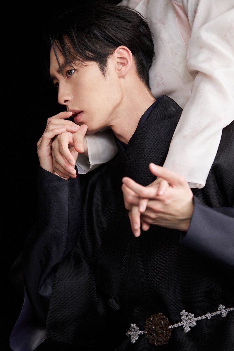 leejaewookstyle's tweet photo. Lee JaeWook’s Alchemy Of Souls Light and Shadow poster shoot behind (ft. Go Younjung)
https://t.co/RJtzK8dQWy
#이재욱 #LeeJaeWook #AlchemyOfSouls #AlchemyOfSoulsLightAndShadow https://t.co/sjyohYJarD