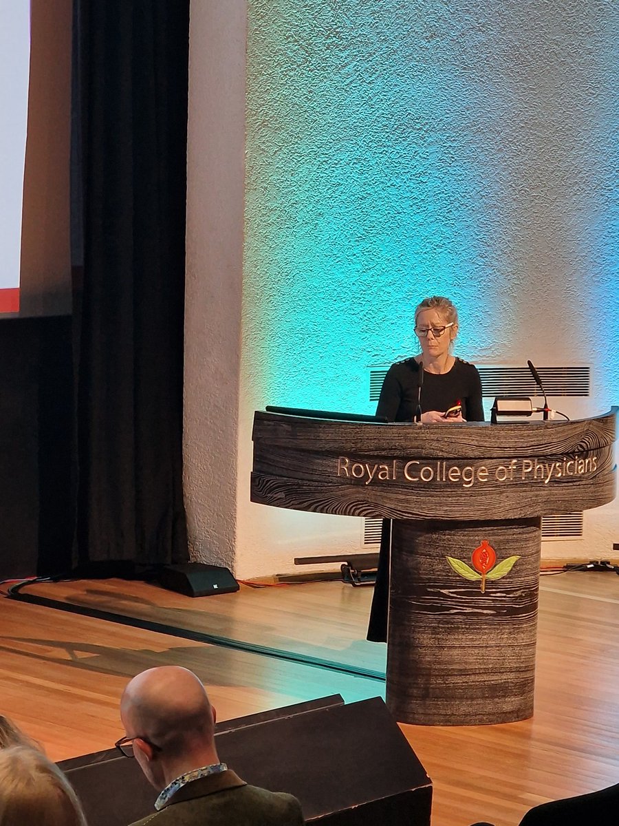 BritishHIVAssoc's tweet photo. Starting off the #BHIVA22 conference is @lizFoote3 providing an insight into the role of long-acting ARV injectables in a challenging case. https://t.co/I0MPtUXf9M