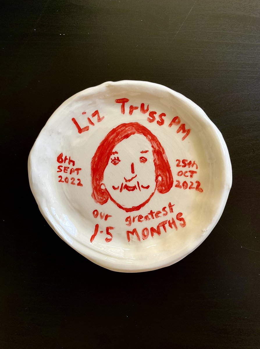 Fresh from the kiln, the Liz Truss Commemorative Plate® celebrating Britain’s greatest 1.5 months 🇬🇧