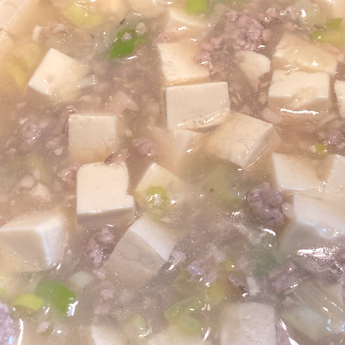 「麻婆豆腐を作ろうと思ったら麻婆の素が無くて急遽鶏がらスープで「塩麻婆豆腐」作った」|ゆきたそ【原稿〜✏️】🏍🐉🔥のイラスト