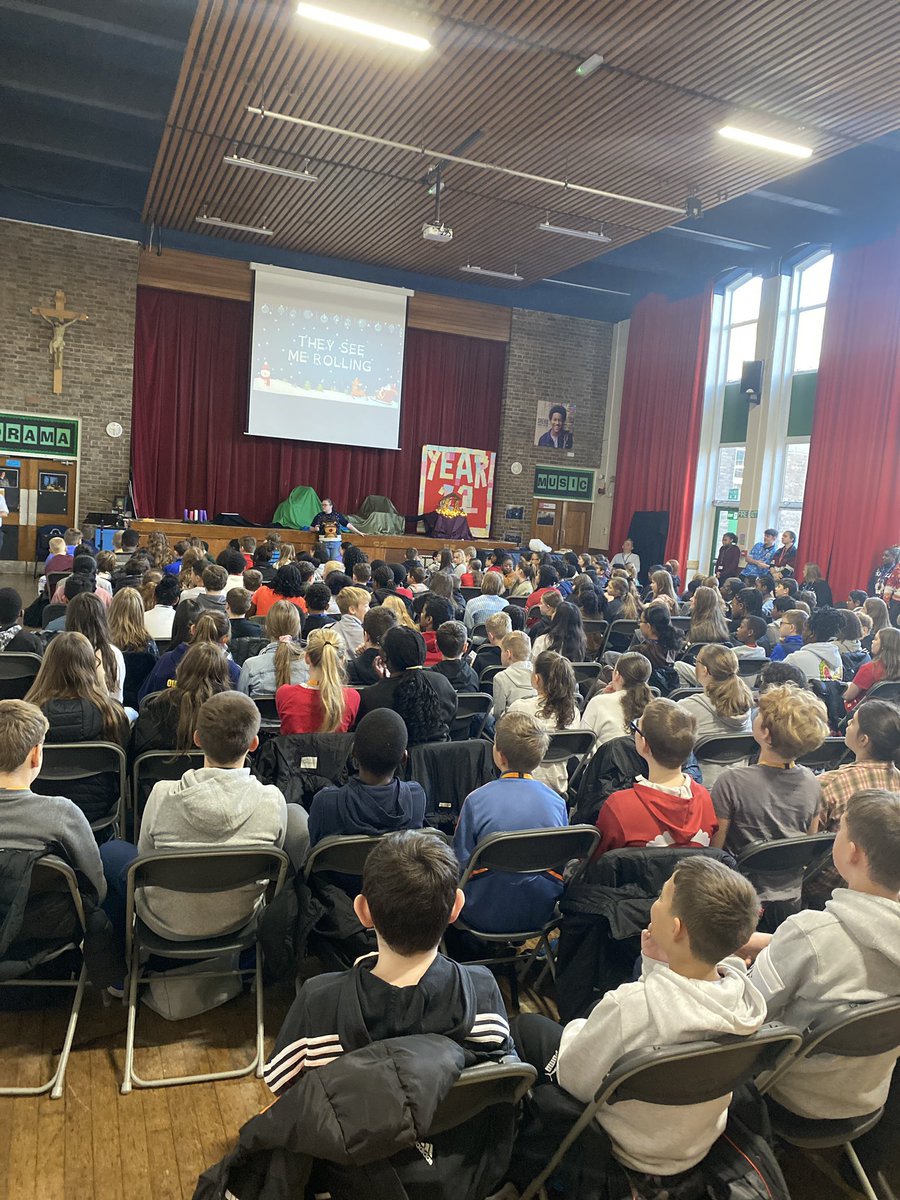 Year 7 Advent Retreat today!@TTCSNottingham 💚💜🙏🏽