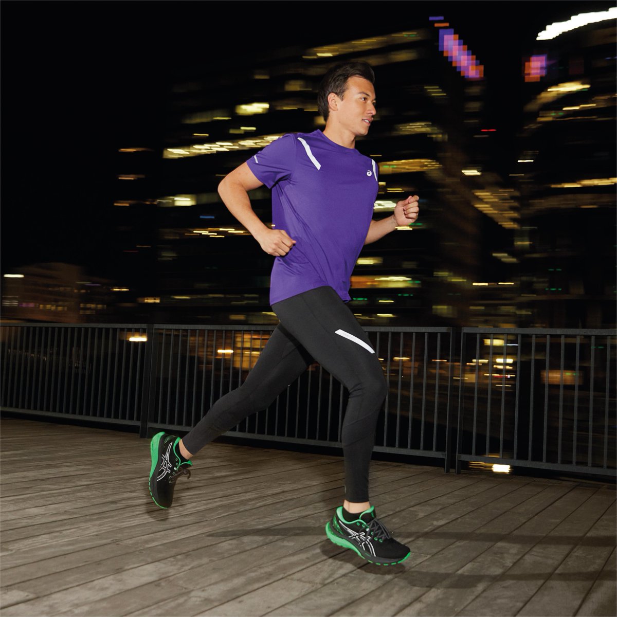 ASICS_India's tweet photo. Embrace unpleasant weather in reflective, all-weather running shoes from the Winter LITE-SHOW™ Collection. More info via link: https://t.co/Ifrcz2x60B
#ASICSLiteShow #ASICSIN https://t.co/csdPJvPU3O
