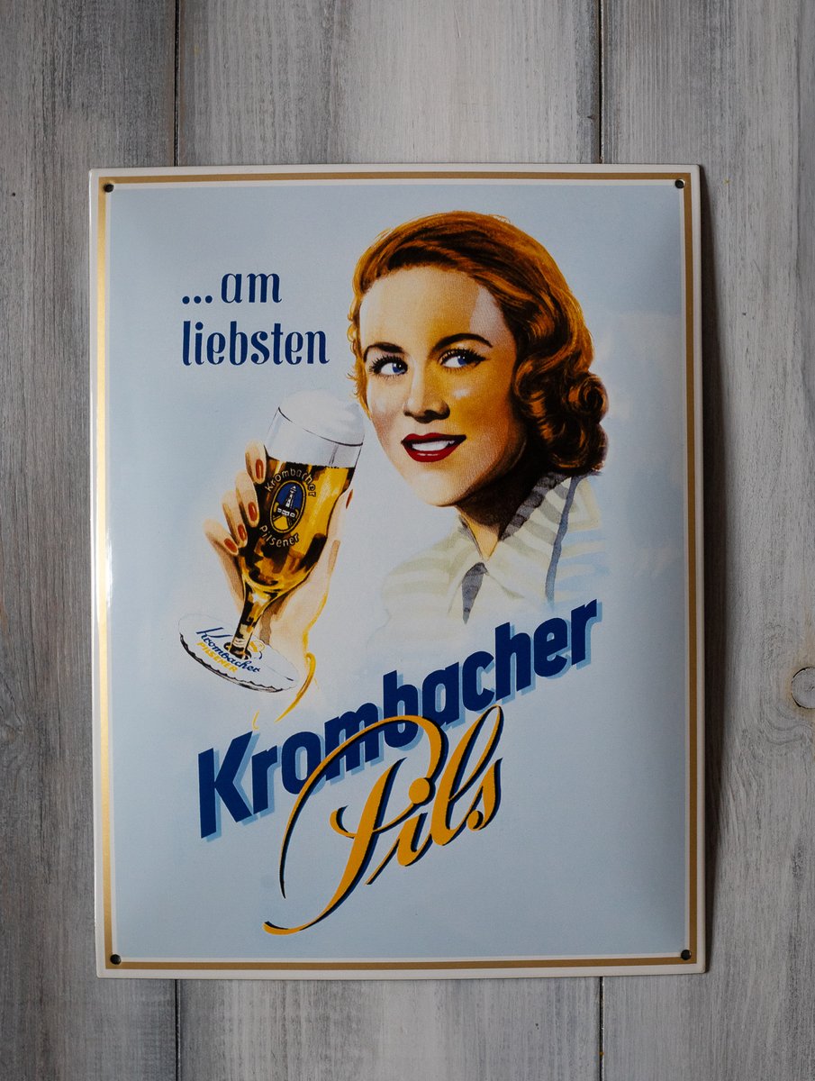 #Win a Krombacher sign in today's #freebiefriday #competiton. RT and follow to enter and we'll pick 1 winner this Sunday at 6pm! Good luck!
.
.
.
.
#comp #giveaway