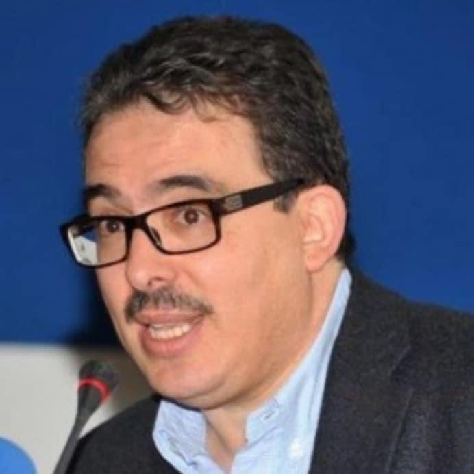 Alilmrabet's tweet photo. خارج المغرب، في المغرب الكبير، لا يوجد صحفي مسجون.

لا في الجزائر ولا في تونس.

فقط في المغرب الصغير.

توفيق بوعشرين، 15 عاما في السجن.

عمر الراضي 6 سنوات.

سليمان الريسوني 5 سنوات.

و سير دابا نتقد الجزائر و ��ونس. https://t.co/PlKdDy3Z1l
