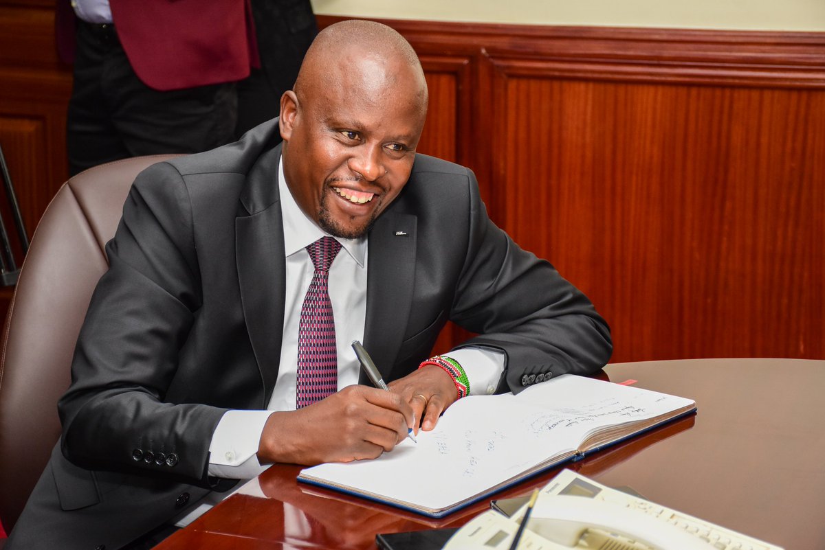 GovernorKahiga's tweet photo. I was glad to host EALA MP - elect @kaninikega1 who paid a courtesy call to my office.
I wish to congratulate the MP for his recent election as EALA MP, and as a son of the mountain, I welcome him home, as it is high time for Mt. Kenya leaders to unite as one. https://t.co/1vmZNygHMF