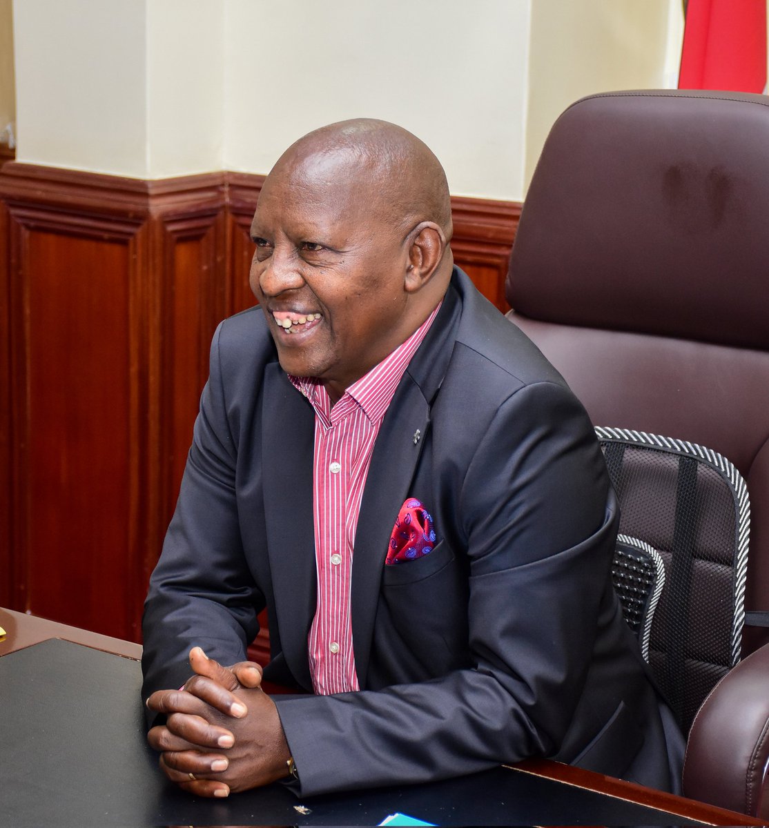 GovernorKahiga's tweet photo. I was glad to host EALA MP - elect @kaninikega1 who paid a courtesy call to my office.
I wish to congratulate the MP for his recent election as EALA MP, and as a son of the mountain, I welcome him home, as it is high time for Mt. Kenya leaders to unite as one. https://t.co/1vmZNygHMF