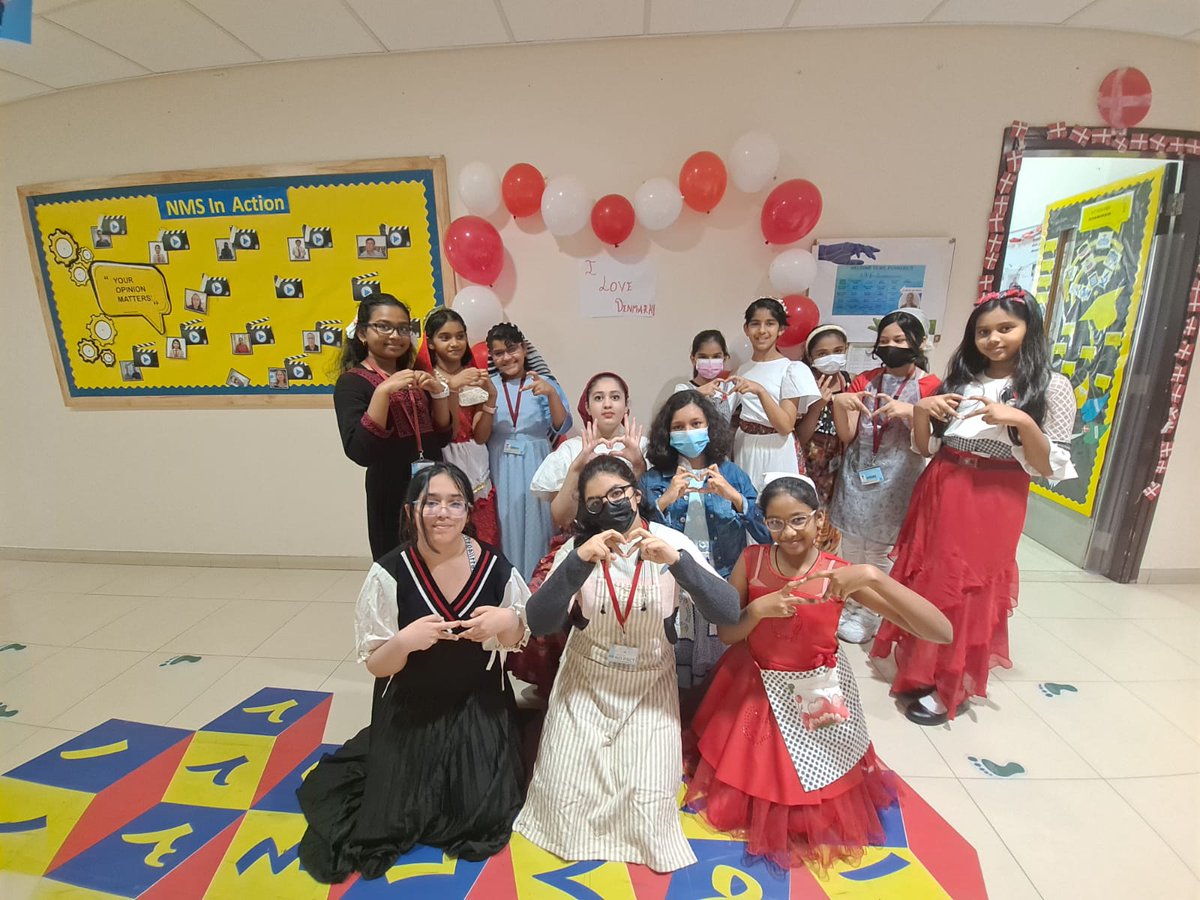 merilxavierraj's tweet photo. velkommen til danmark #5F love for Demark #traditionaldress As NMS celebrates #LanguageFest #Sangachadwam2022
@ShettySampoorna
@Fatima_Martin
@nmsprimary https://t.co/EvzI5W89gT