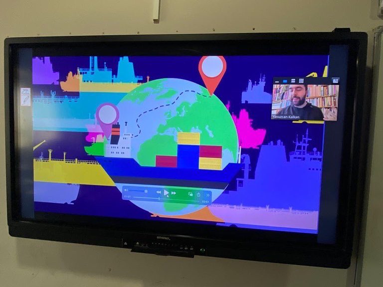 5. Sınıf öğrencilerimiz Atlantis’in Çocukları kitap yazarımız Yavuzcan KALKAN ile bir araya gelerek güzel bir etkinlik gerçekleştirdi.📚💜💛

<a href="/nilcicek/">Nil Çiçek Uykutan</a> <a href="/ardaergez/">Arda ERGEZ</a> <a href="/MehtapKbdy/">Mehtap Kabadayı</a> <a href="/glserenky/">gülseren kaya</a> <a href="/UgurOkullari/">Uğur Okulları</a>