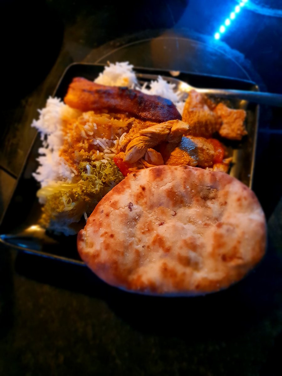 SoulSouthwark's tweet photo. Chicken korma white rice broccoli/ plantain. https://t.co/qHQFKV9Ocf